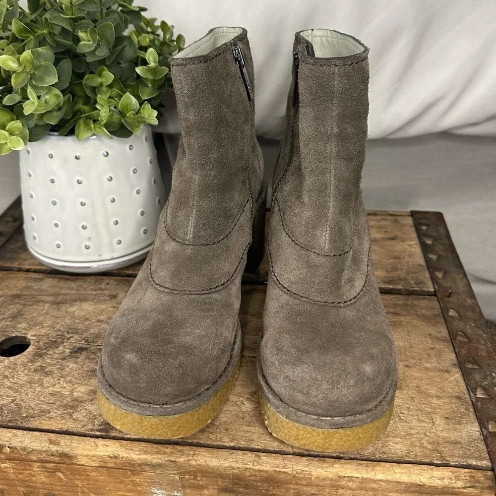 Like New Jil Sander Navy Brown Suede Heeled Bootie Size 35|5 Discontinued